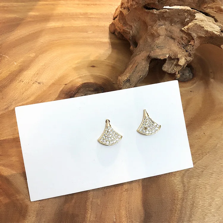 

S925 Silver Needle Korean Zircon Stud Earrings for Women Sweet Fan-shaped Geometric Samll Earrings Fashion Jewelry Accessories