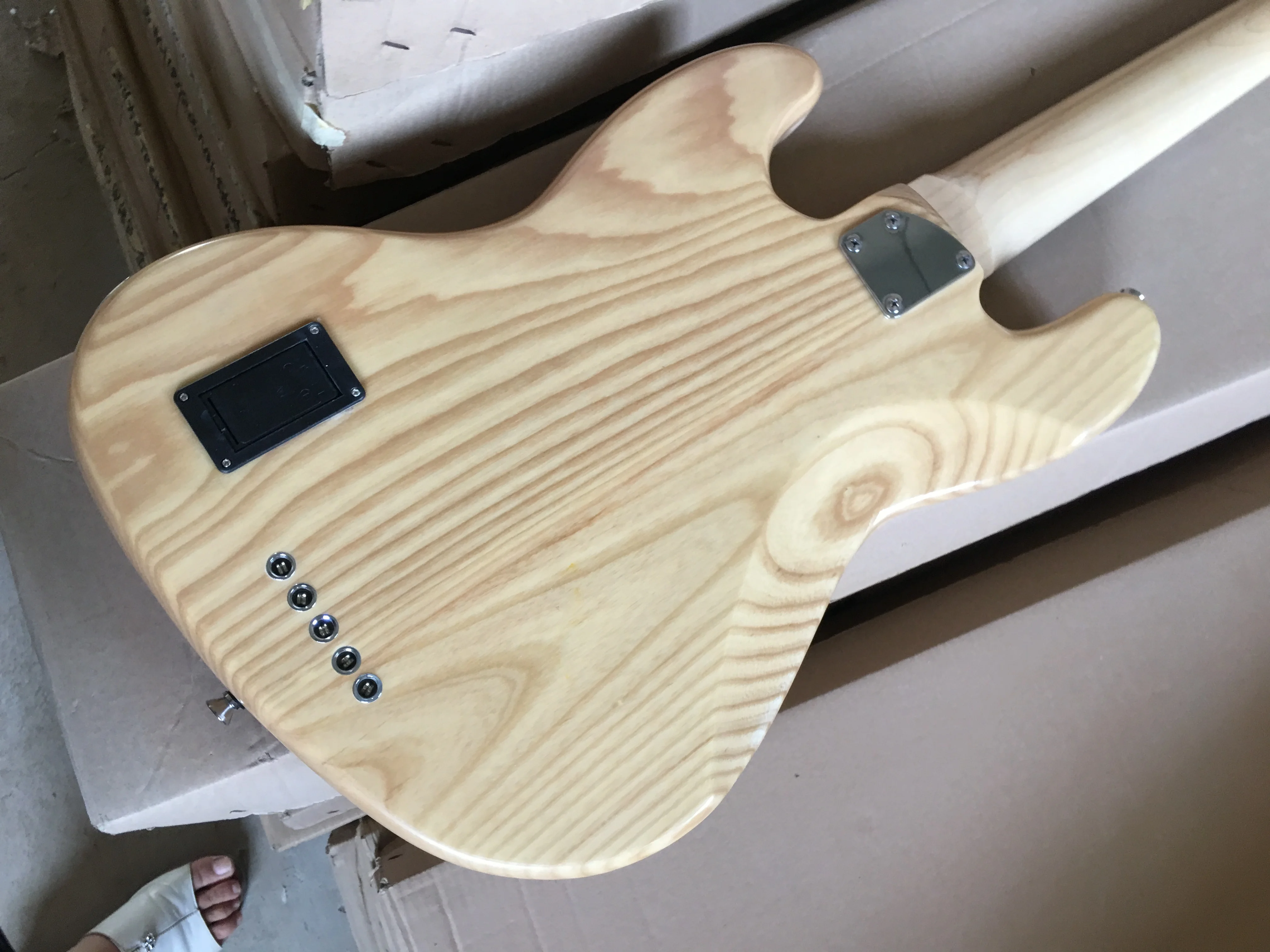 Китайская гитара заводская новая джазовый электрический бас из натурального