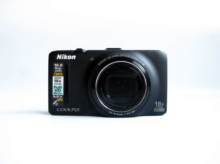 Цифровая камера Nikon Coolpix S9300 16 0 MP cmos сенсор 18x Zoom NIKKOR ED стеклянный объектив с