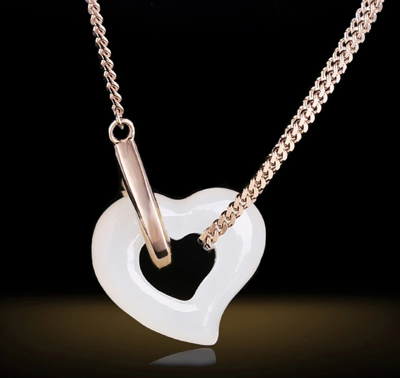 Authentique Hetian jade Naturel mode femmes pendentif en jade envoyer certificat pendentif
