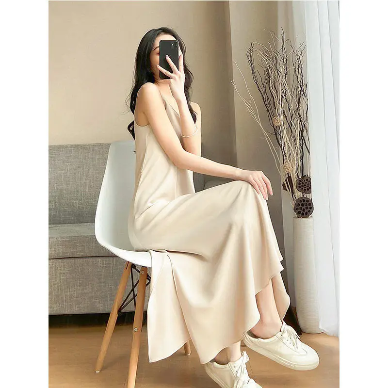 

Summer Women's Dress 2021 Sexy fashion Backless Casual Sleeveless Sling Slips Under Ladies Slim Dress Nightclub party longuette