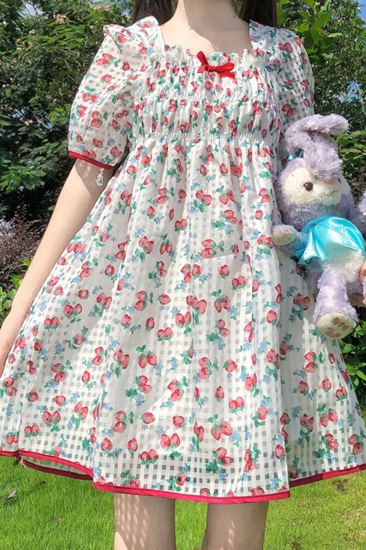 

Costumes & Accessories