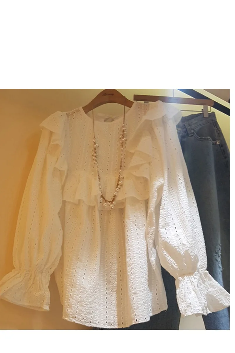 

2021 Spring New Ruffle Patchwork Petal Sleeve Solid White O Neck Hollow Out Lace Blouse Women Tops