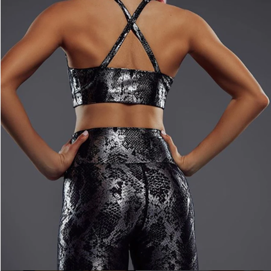 

Metallic Snake Contour Cross-Back Sports Bra New Collections Women Fitness Medium Support Gym Wear Sexy no pad Yoga brassiere