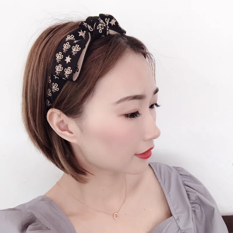 

Korean Style New Hair Band Individuality Bee Star Print Knotted Bow Headband Girl Headdress for Women Fashion Hair Accessories