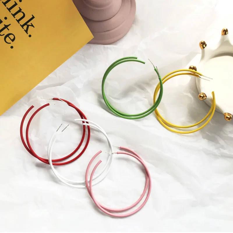 Женские серьги кольца большие круглые сережки диаметр 6 2 см красный зеленый