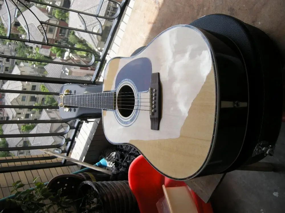 

Nature spruce solid top D type 45 model 41" Acoustic guitar With fishman pickup with the guitar hardcase in stock 8YUE31