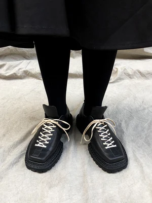

New Fashion Autumn Winter Retro Genuine Leather Brogue Shoes Square Toe Lace-Up Thick-soled Platform Shoes Woman Solid Black