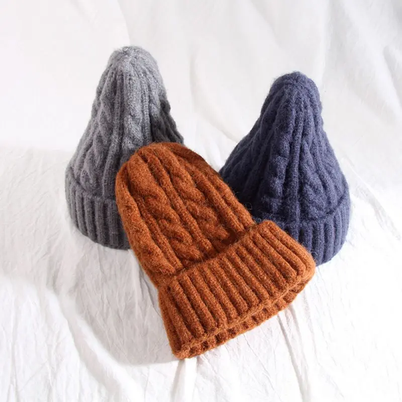 Шапка женская унисекс из хлопка однотонная теплая мягкая в стиле хип хоп вязаная