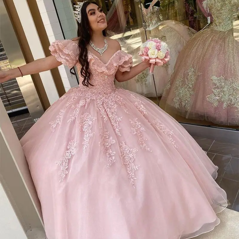 

Elegant Blush Pink Ball Gown Quinceanera Dresses Sweet 16 Prom Dresses Off the shoulder Lace Applique Beaded Cheap Floor Length