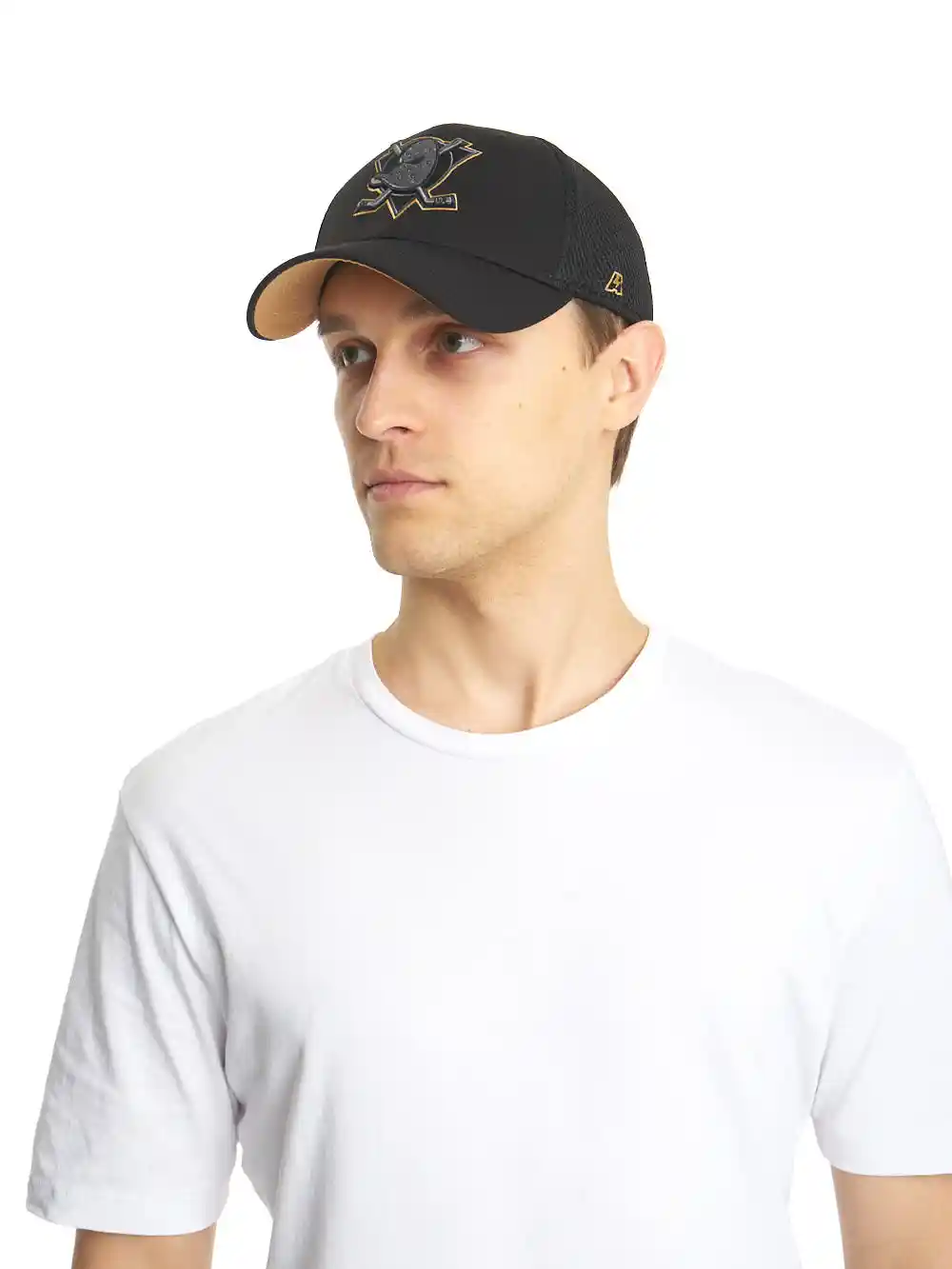 Бейсболка NHL Anaheim Ducks (размер M/L) |