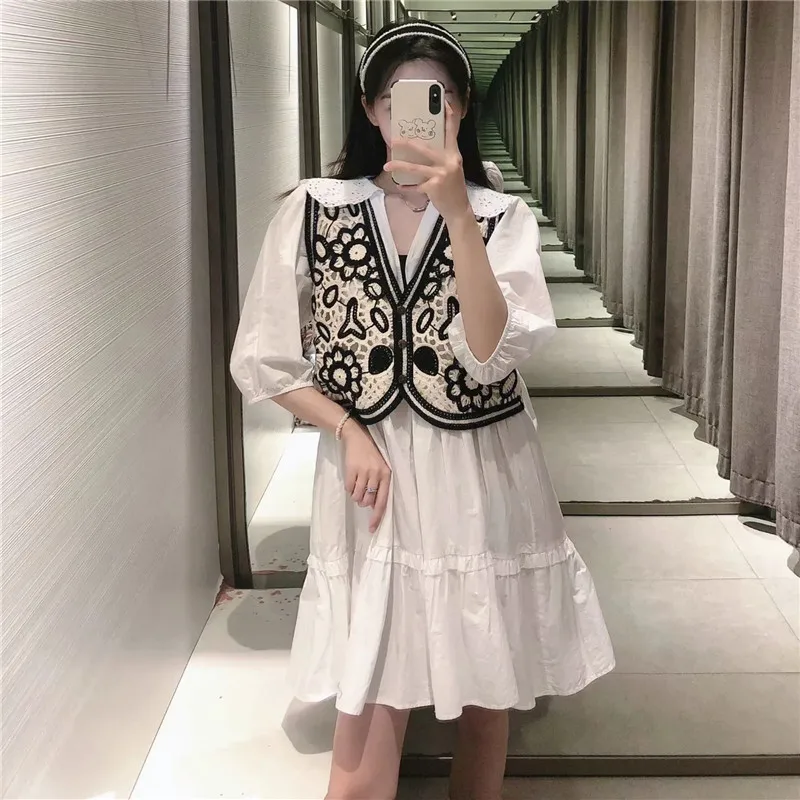 

TRAF Za Crochet Women Vest Black Floral Knitted Women's Sleeveless Jacket Vintage Embroidery Short Summer Vest Red Waistcoat