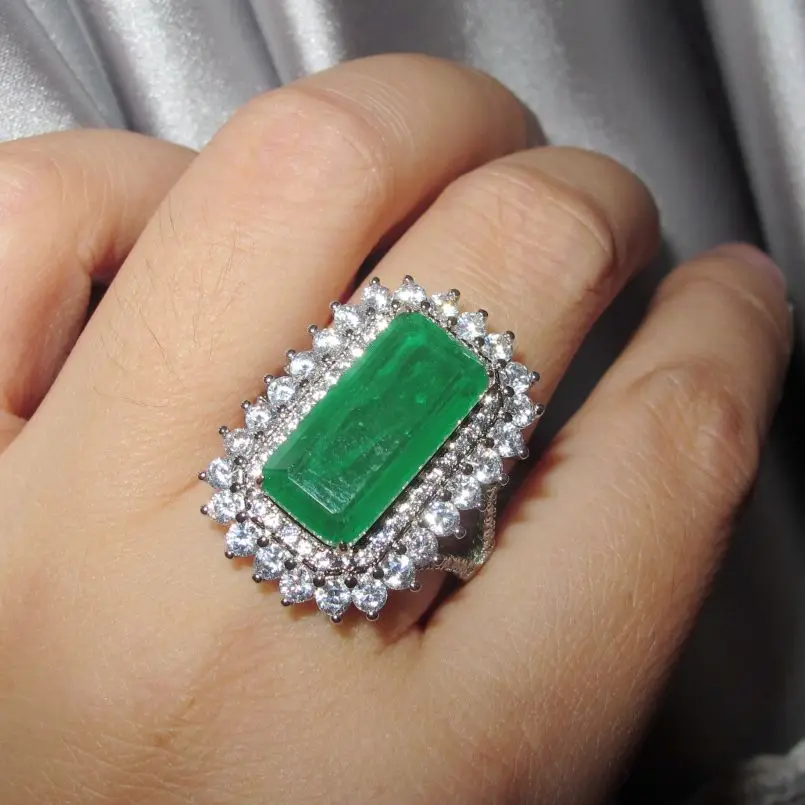 В европейском стиле большие синтетический алмазный циркон изумруд камень
