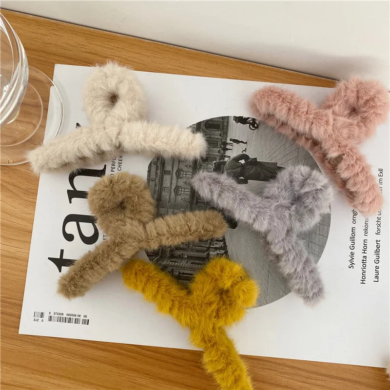 

Rabbit Fur hair clip Women Accessory flurry headband hair holder fashion Girls Party Daily Life Hair Headwarp hair claws