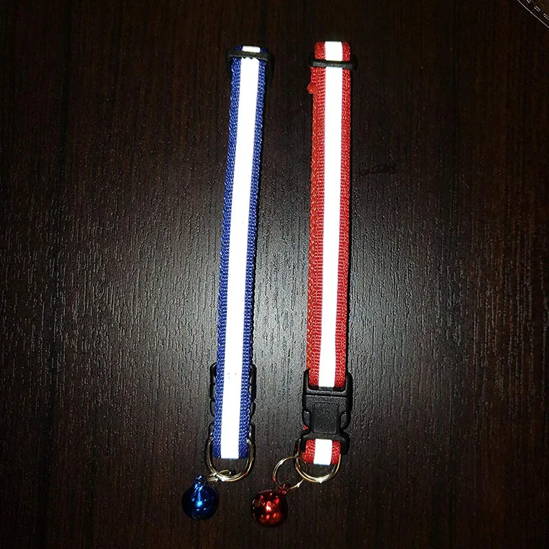 Светоотражающий ошейник для кошек с колокольчиком однотонный нейлоновый