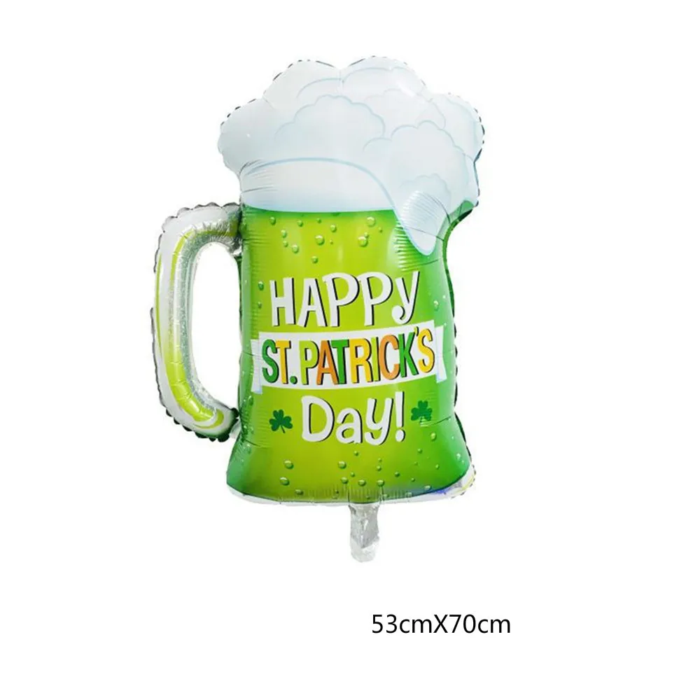 Зеленые воздушные шары украшение на День Святого Патрика фестиваль в Ireland