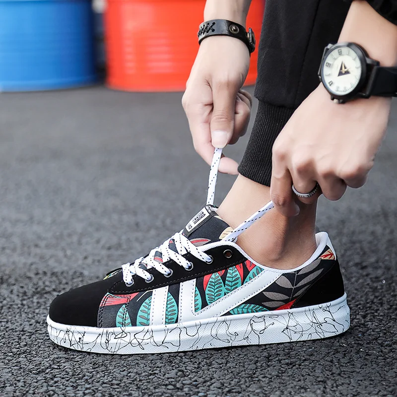 

2021 Sneakers Men Black Platform Sneakers Doodle Skate Shoes Casual Vulcanized Shoes Size 39-45 Lover Shoes Zapatillas Mujer