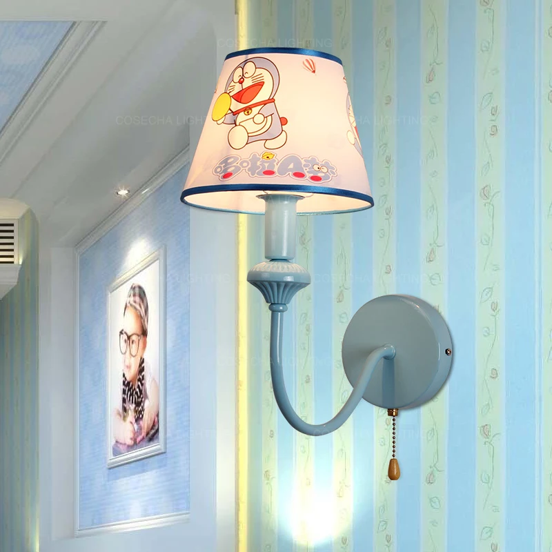 Настенный светильник для детской комнаты с тканевым оттенком
