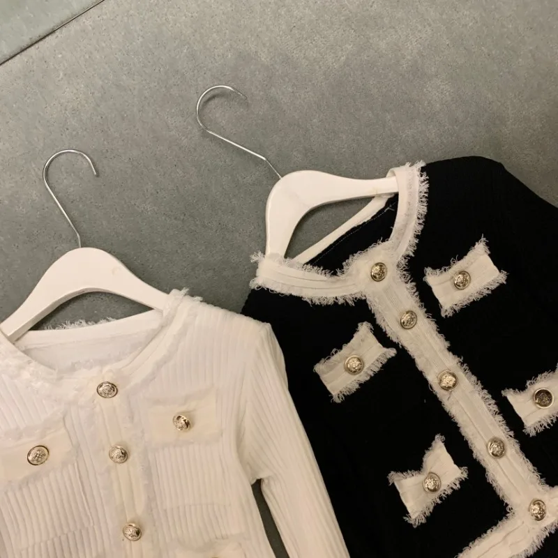

Spring Korean Retro Self-cultivation Contrast Sweater Top High Waist Stitching Short Skirt Knitted Two-piece Suit Women Set