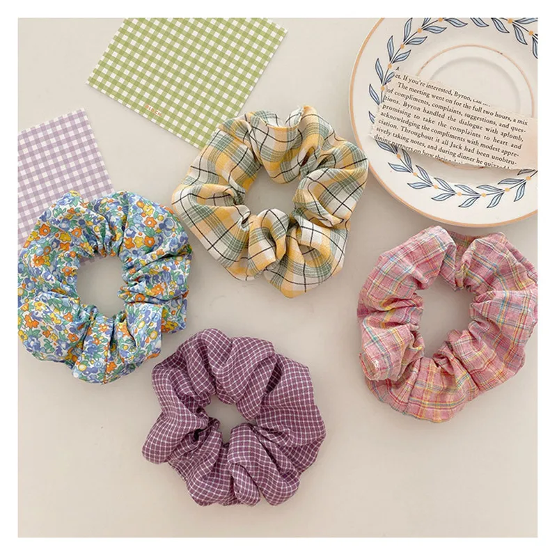 Резинка для волос Женская в клетку винтажная эластичная заколка с цветочным