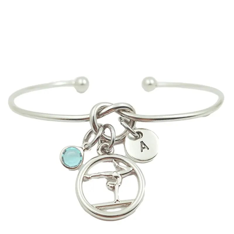 Гимнастическая девушка новая красота креативная инициальная буква монограмма