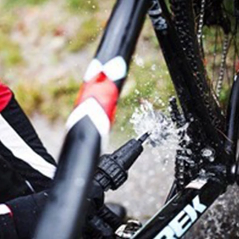 

Щетка для чистки окон, устройство с питанием от воды для чистки обода колеса велосипеда и автомобиля, бытовые принадлежности для уборки