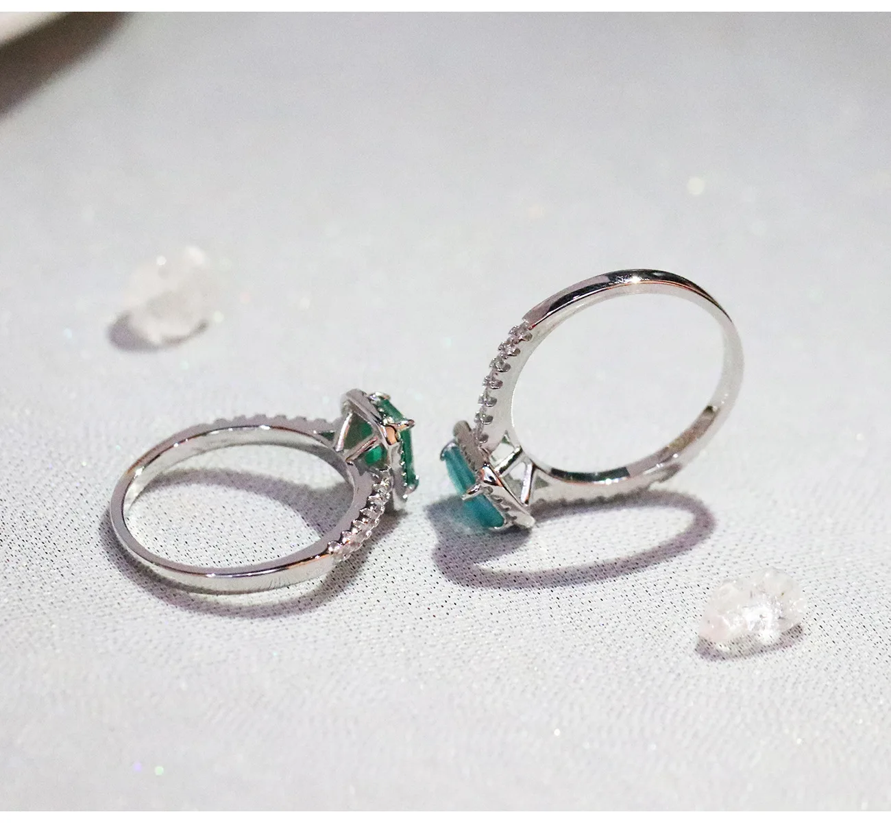 Женское кольцо из серебра 925 пробы с изумрудом и турмалином|Кольца| |