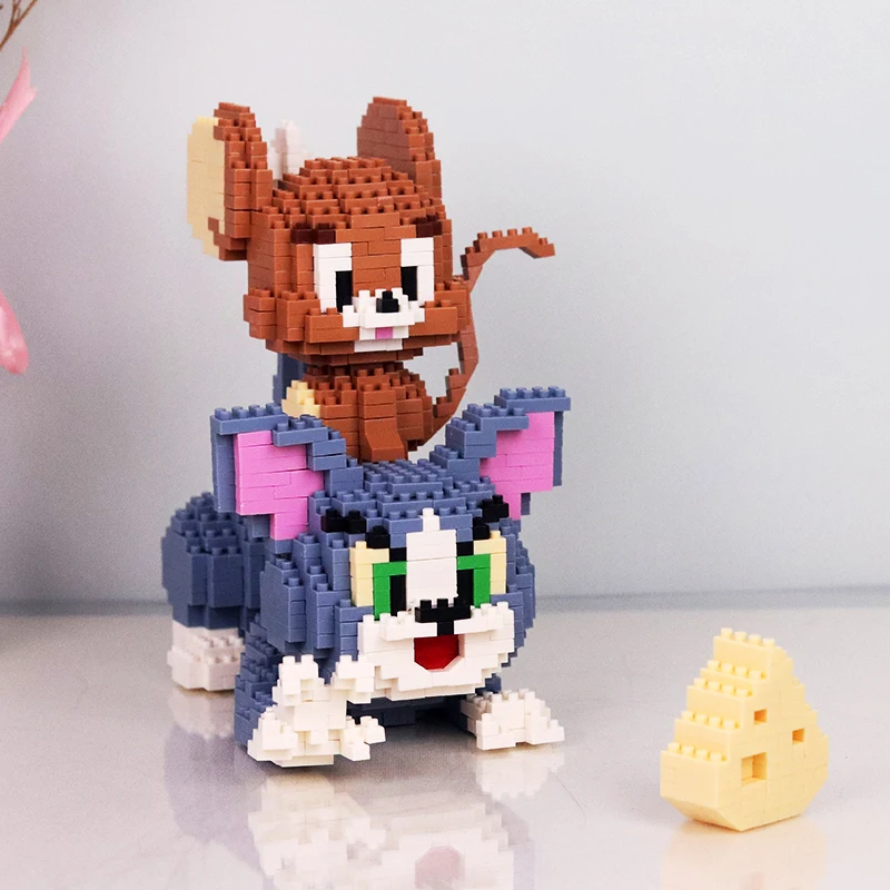 

Cat and Mouse 2021 Diamond Blcok Classic Brother Cartoon Micro Brick Toy New Kids Holiday Gift High Quality Desktop Decorations
