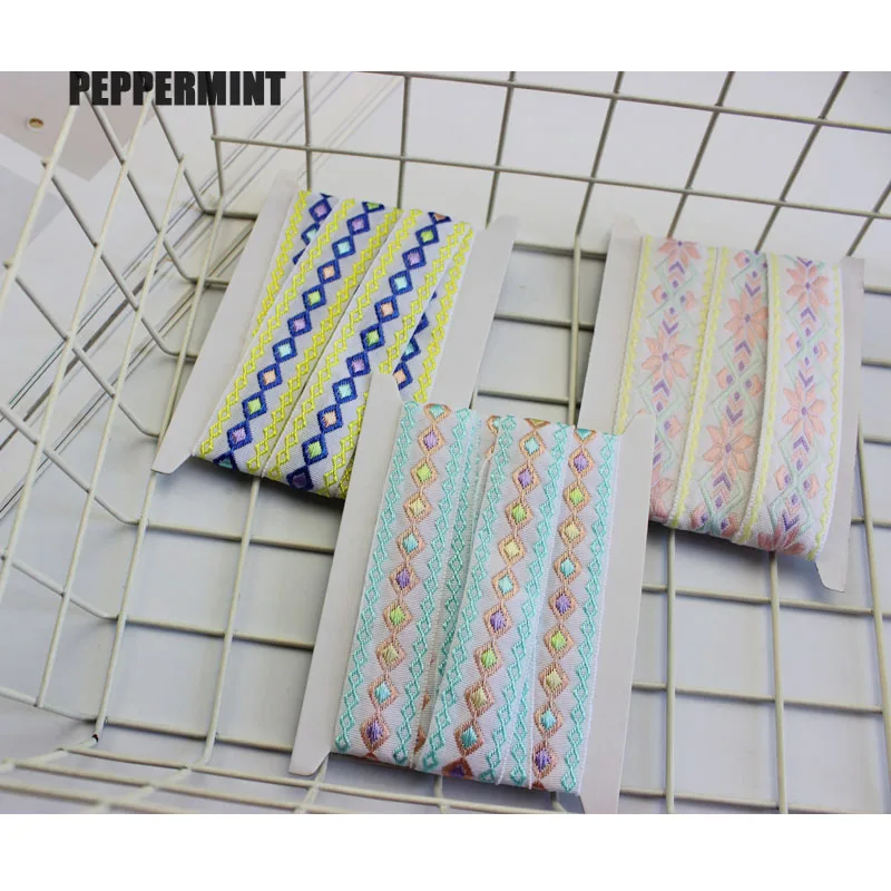 Лента с цветочной вышивкой 2 ярда | Дом и сад