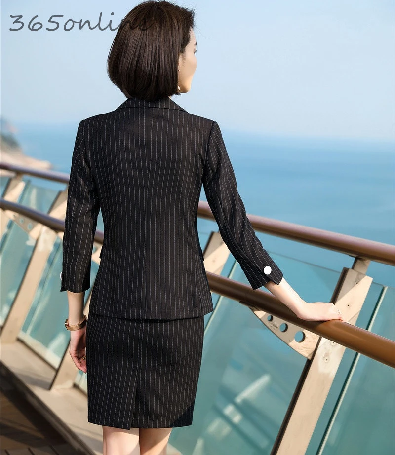 Женский деловой костюм с юбкой и пиджаком комплект из блейзера розового цвета в