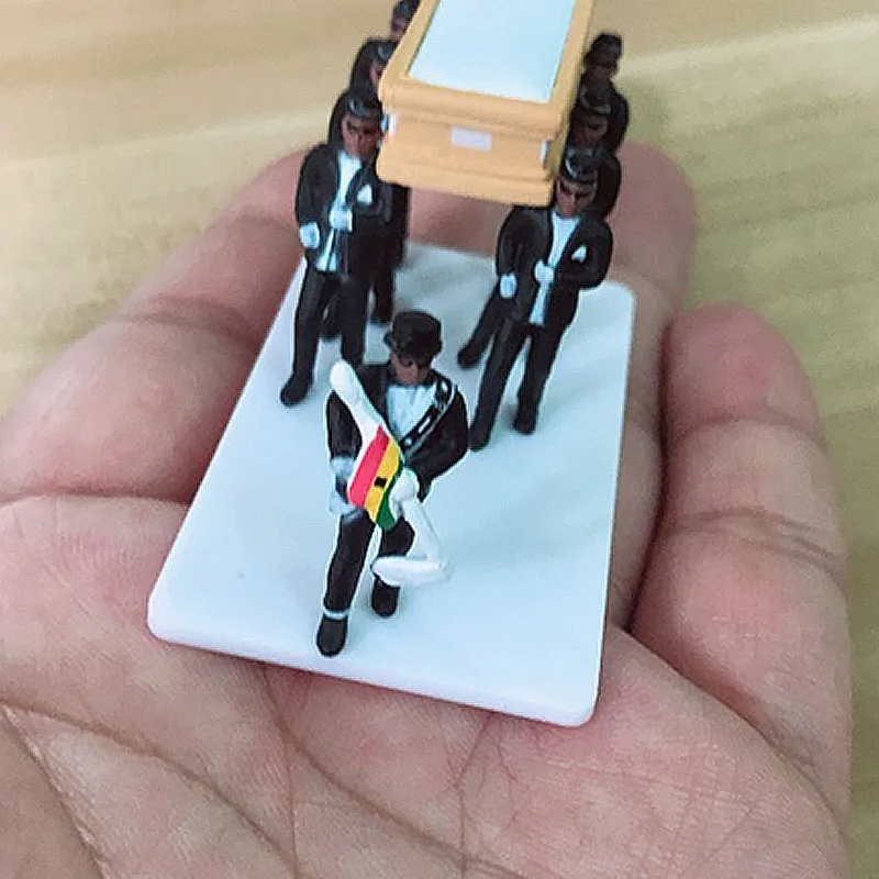 Гана Косплэй гроб танцующие фигурки фигурку на похороны команда Дисплей