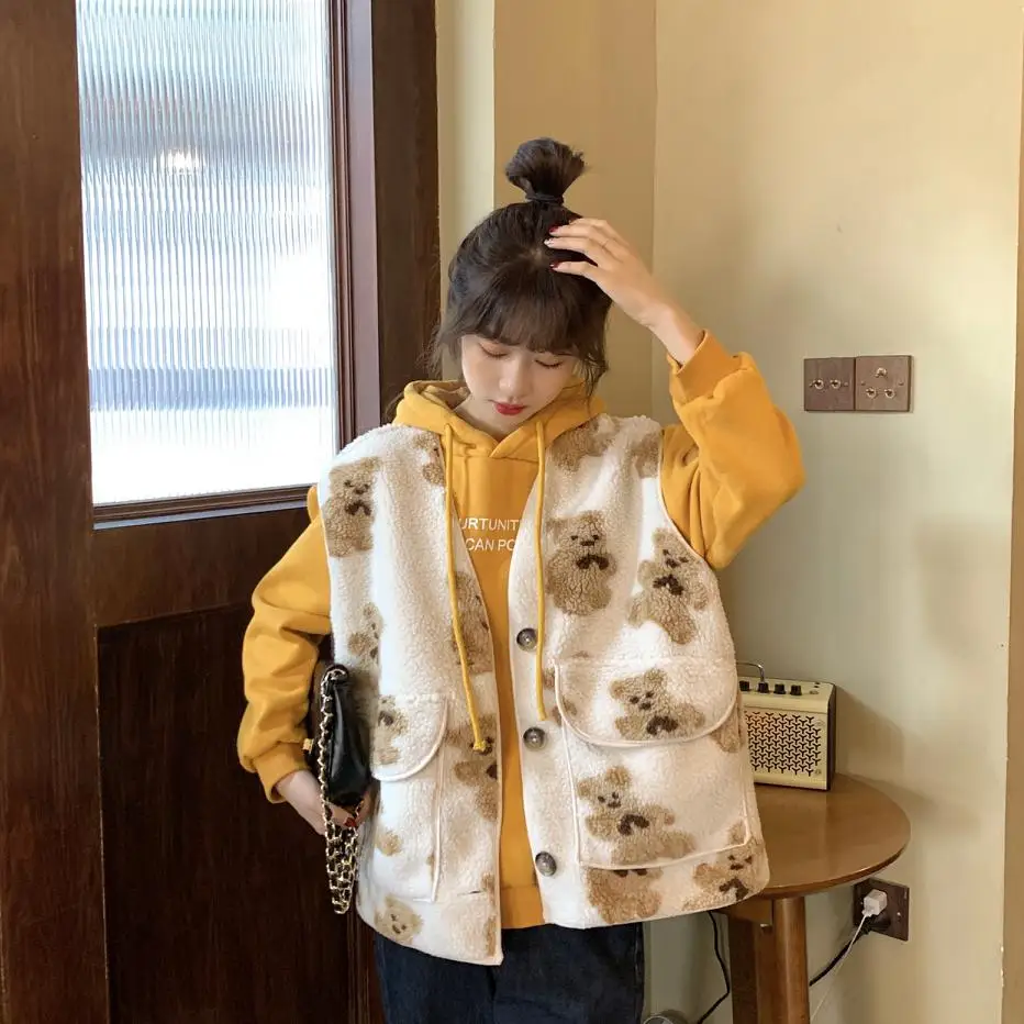 

Large pocket thickened plus velvet vest