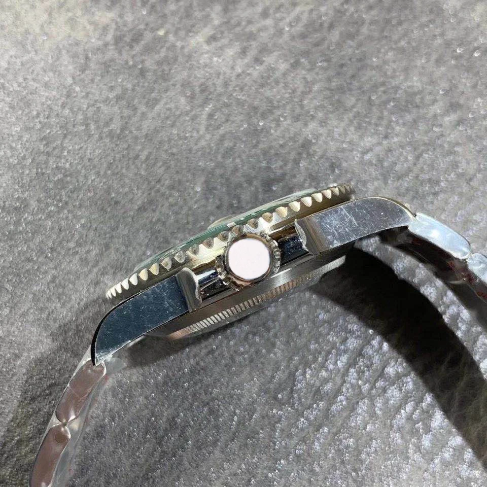 

Top Brand Men Luxury Watch 2836 GMT Series Ceramic Black Green 904L Steel 40MM Dial Date Strap Automatic Mechanical Wristwatch