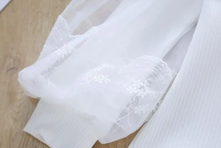 

Rlyaeiz 2020 New Children's T Shirts For Autumn Cotton Long Sleeve Mesh Puff Sleeve Kids Teen Toddler Girls White Blouse Tops