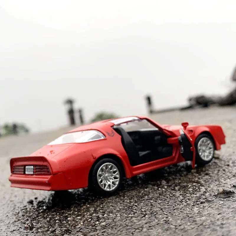 1:36 игрушечный автомобиль Pontiac Firebird из сплава литой и модель автомобиля