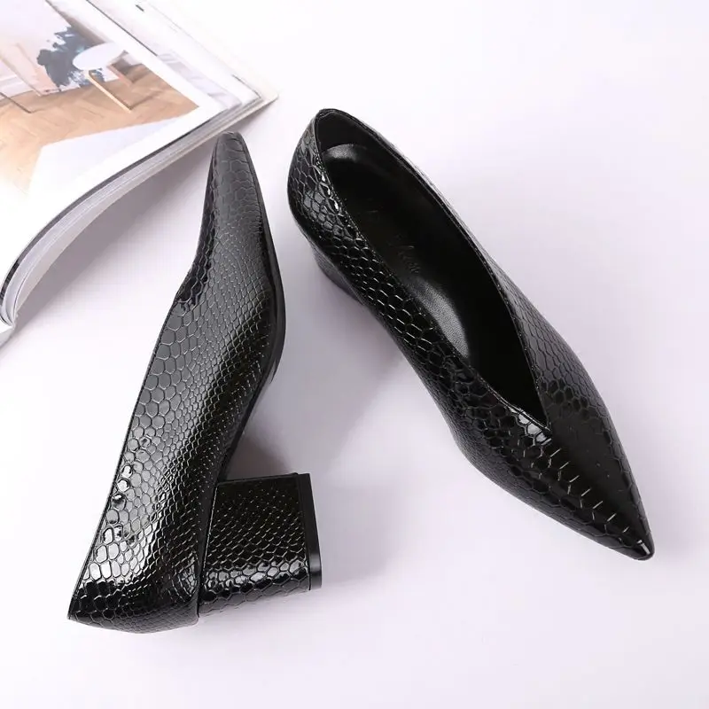 

V Shape Mid Heels Woman Single Shoes Slip On Block Heel Grandma Shoes Patent Leather Footware for Office Lady Black Blue Red