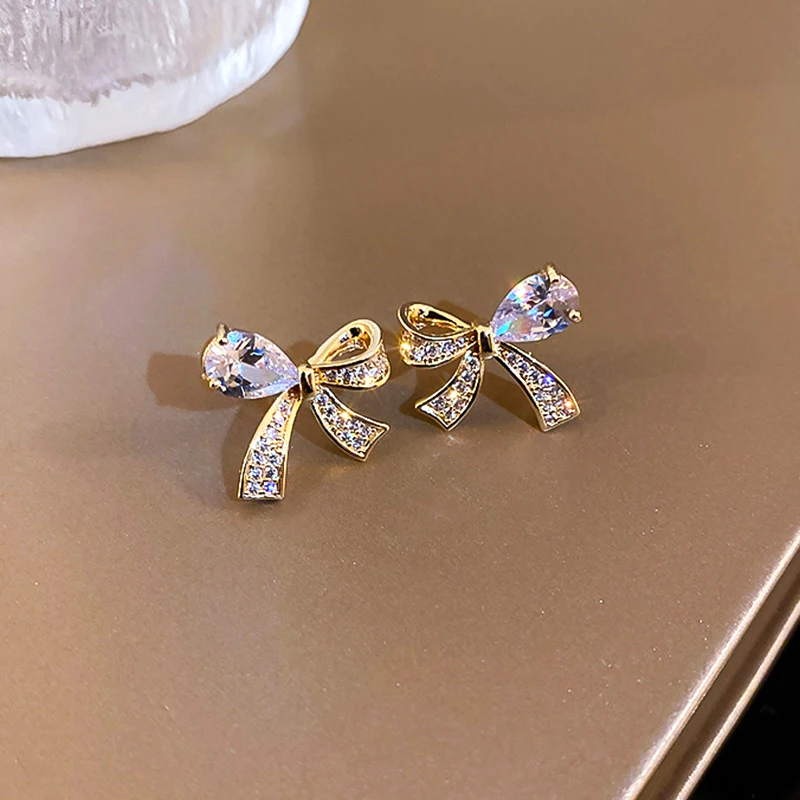 

Винтажные элегантные бриллианты для женщин и девушек S925 иглы высокого качества AAA циркониевые ювелирные изделия для свадеб и дней рождения