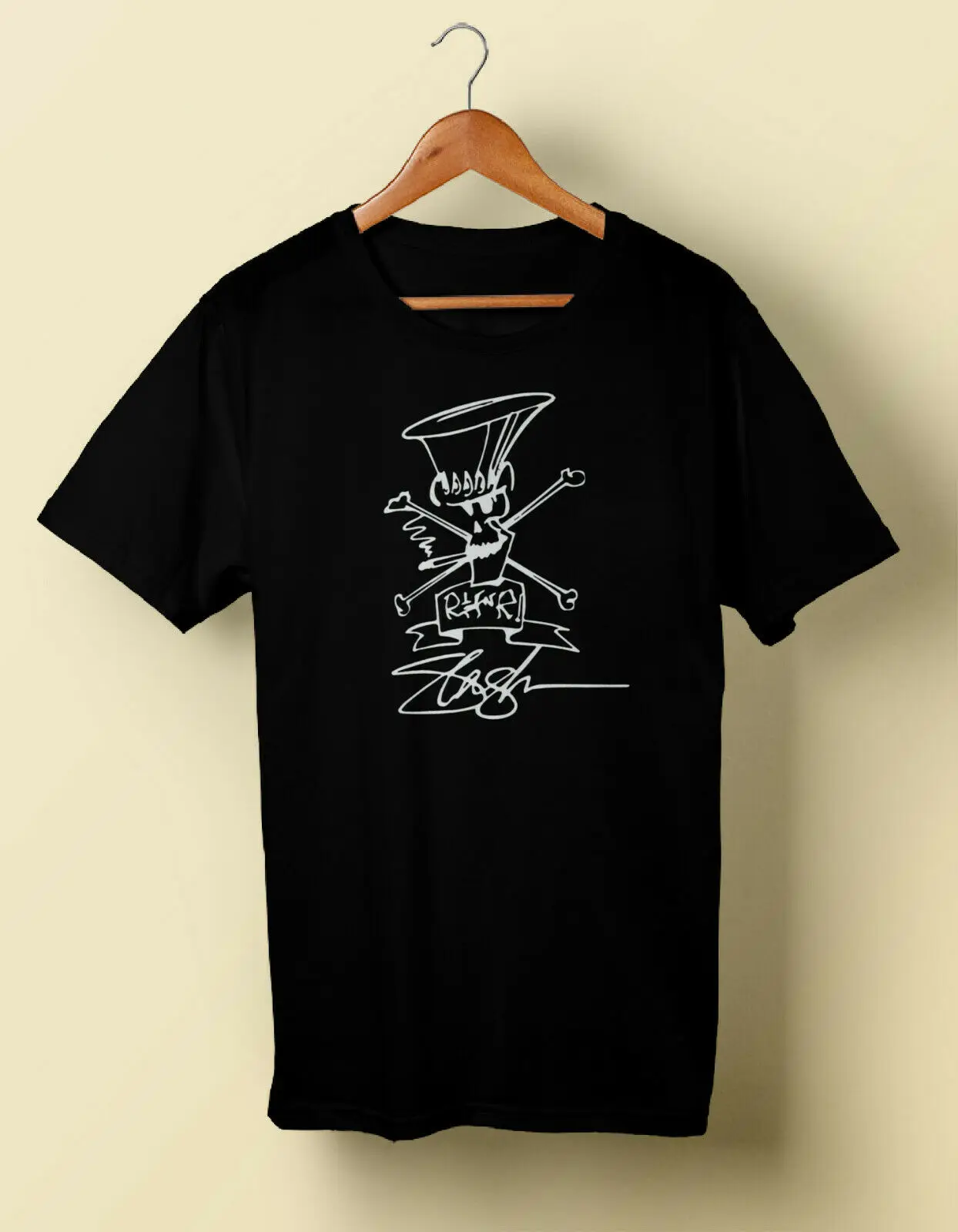 Футболка с вырезом лодочкой футболка S M L Xl + Gnr snakeпитер бархатный револьвер