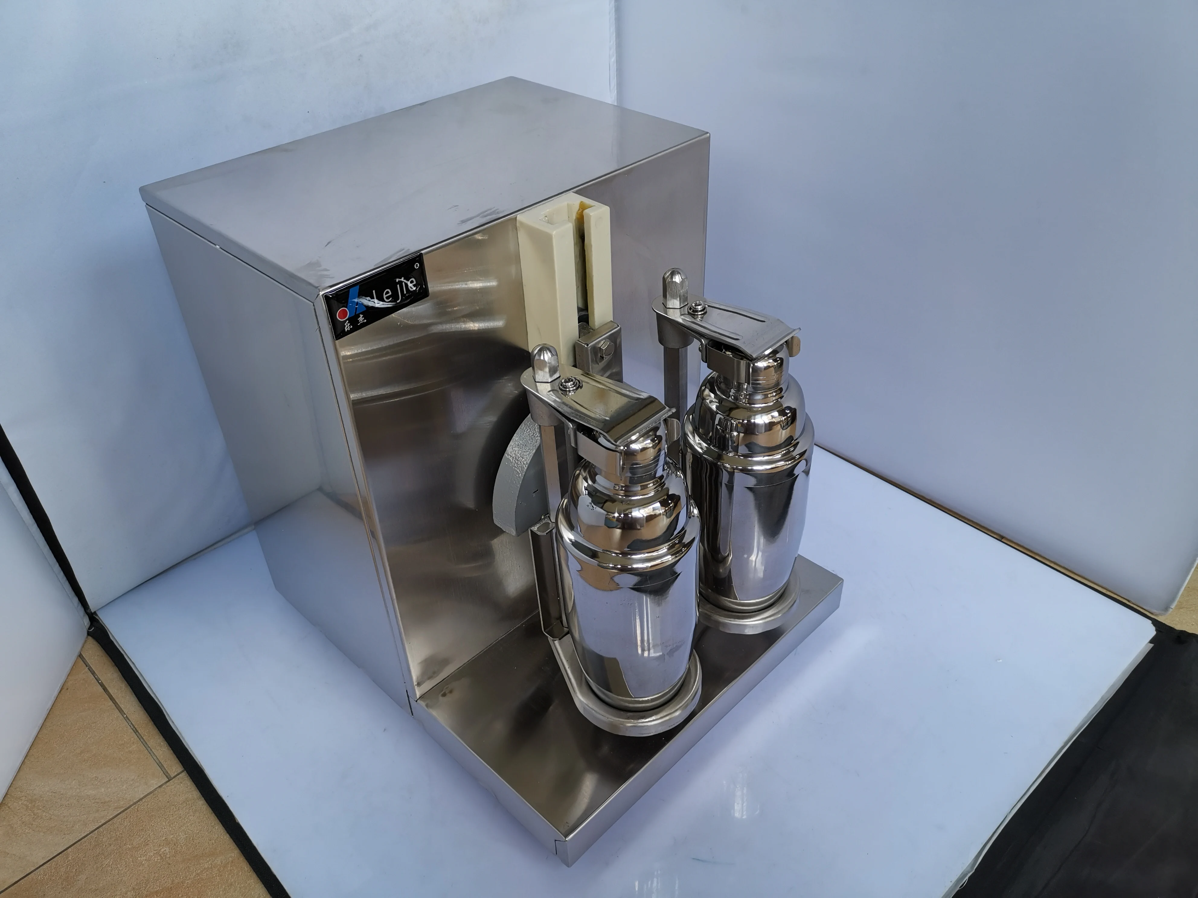 Автоматический шейкер с двойной рамой для чая и молока Вибрирующая машина + 2 шт.