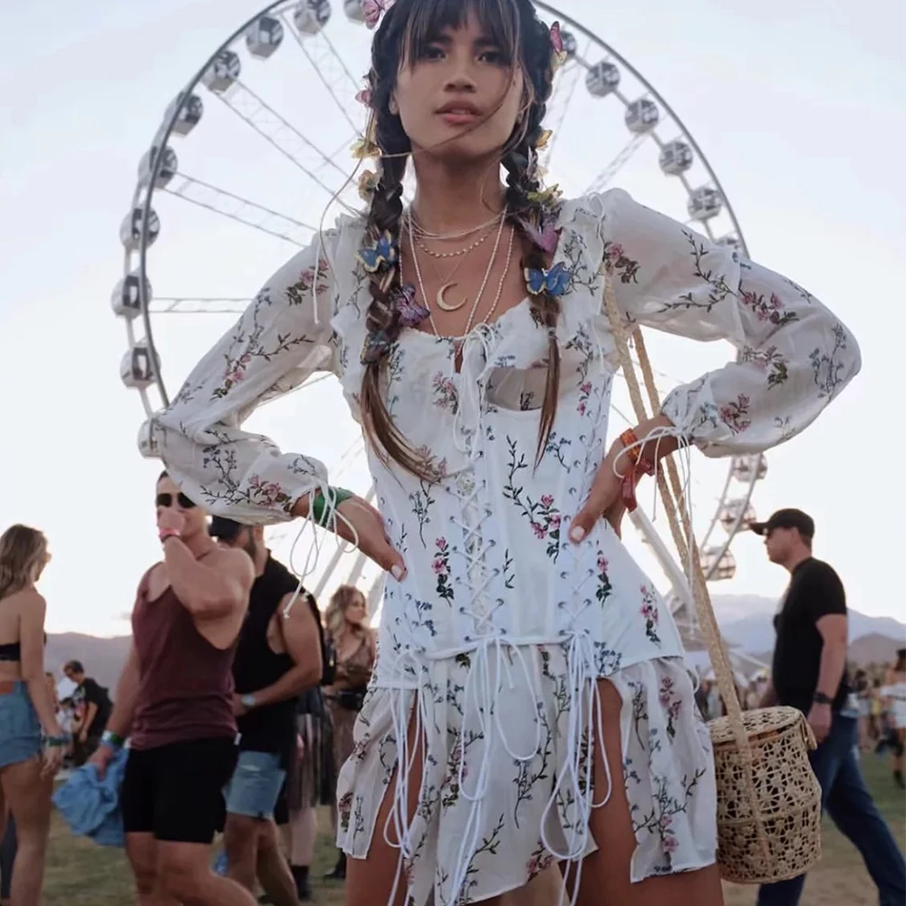 Весеннее платье с длинными рукавами цветочным рисунком V образным вырезом