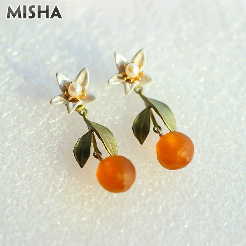 

MISHA Fashion Stud Earrings For Women Handmade Resin Cute Orange Earring Charm Jewelry For Girls Ladies Party Wedding Gifts 2200