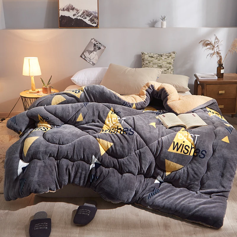 

Thicken Warm Duvets High Quality Quilt Super Warm Soft Comforter Fashion Wool Patchwork Duvets Camel Quilt 4 Season Comforter