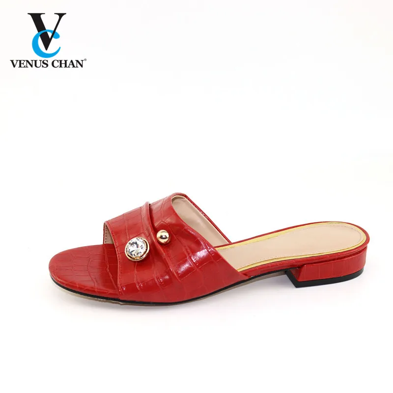 Новейшие нигерийские туфли серебристого цвета без подходящих сумок удобные