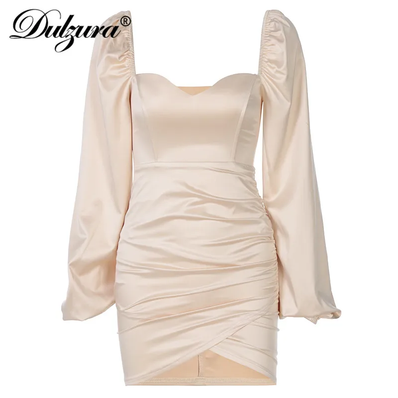 Женское атласное мини платье с рукавами фонариками Dulzura облегающее разрезом и