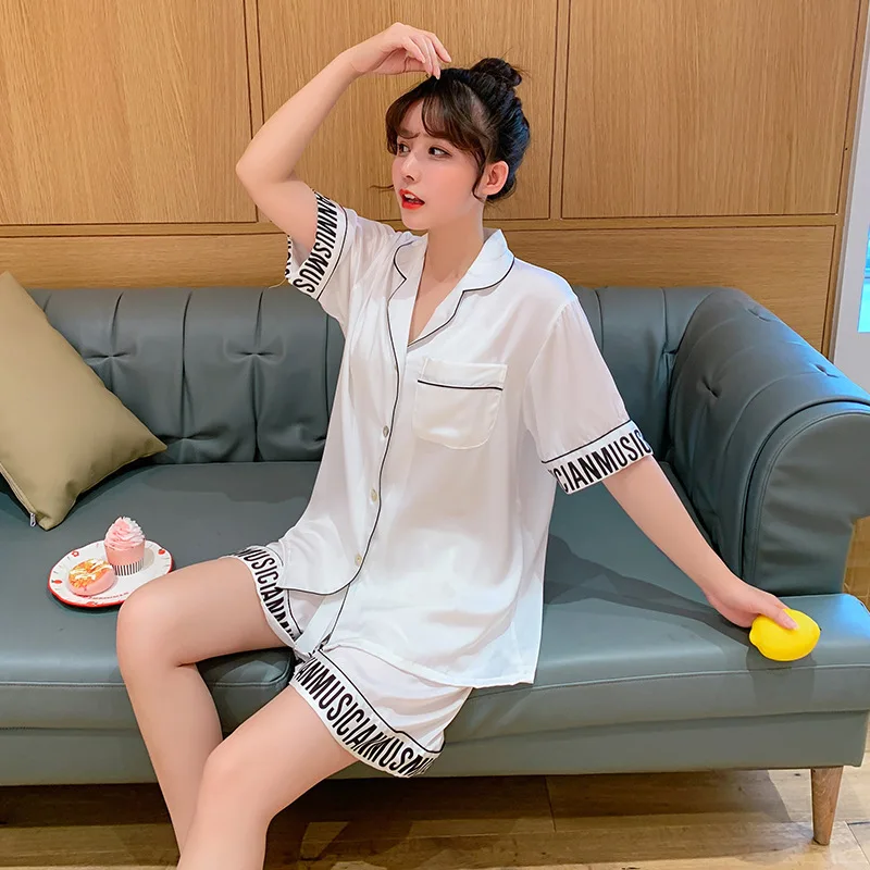 

Casual Fashion Lively and Cute Cool Pajama Suit Skin-friendly Breathable Thin Silky Shorts Short Sleeves Homewear Nuisette Femme