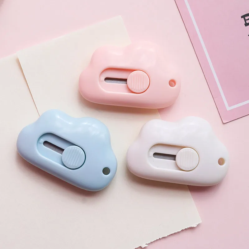 

1PCS New Cute Cloud Color Mini Portable Utility Knife Paper Cutter Cutting Paper Razor Blade Office Stationery Papelaria Escolar