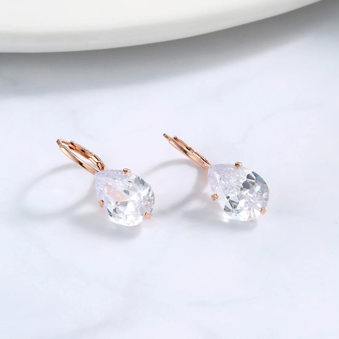 Neoglory Белый капли воды крюк из циркония серьги-кольца для женщин с покрытием