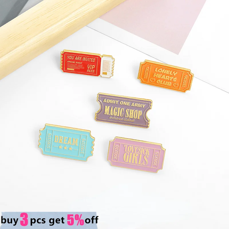 Эмалированные заколки для лацканов на заказ броши VIP-пропуска одинокого клуба