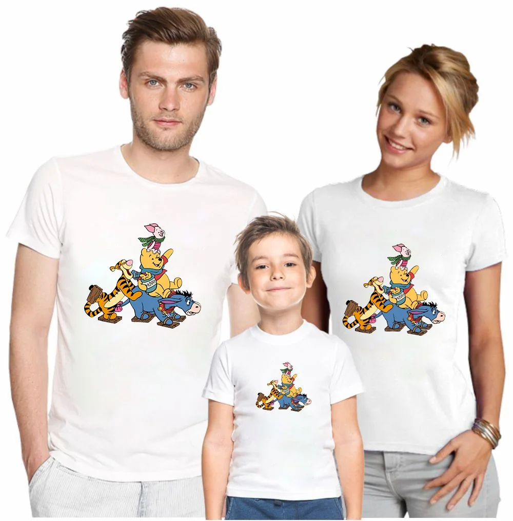 

Fashion Mother and Daughter Family Matching Outfits Disney Winnie the Pooh Christmas Print Funny T-shirts Mommy Kids Clothing