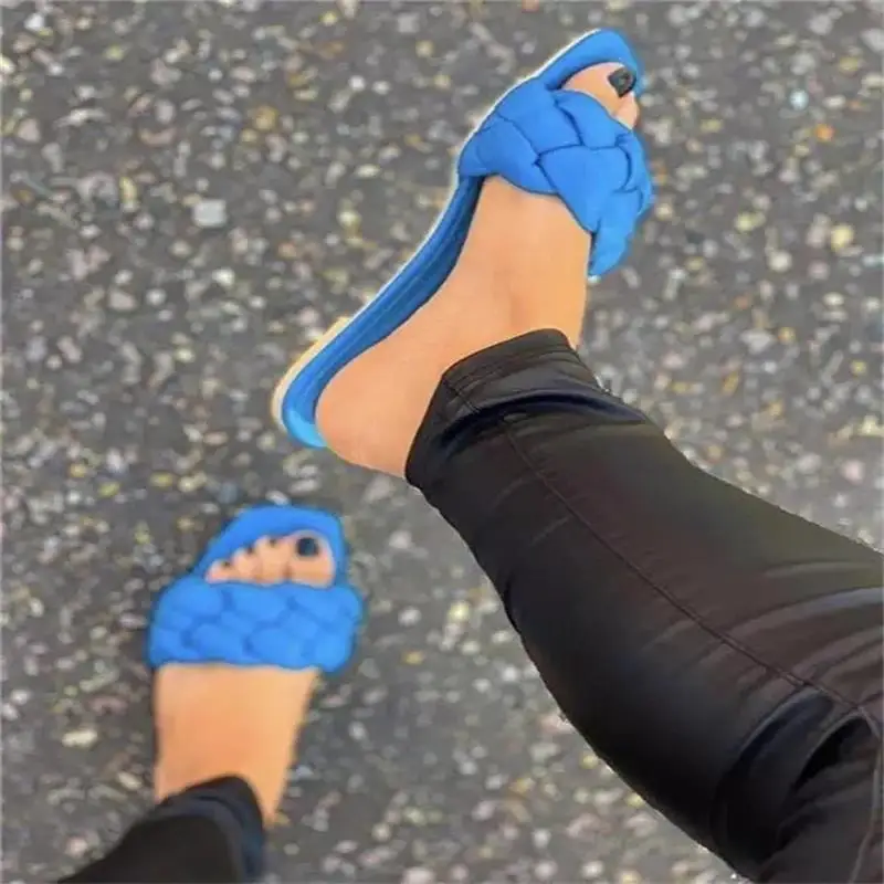 

Women's High Quality Pu Comfortable Fashion Sweet Casual Knitting Two Foot Open Toe Flat Heel Anti Slip Summer Sandals YX002